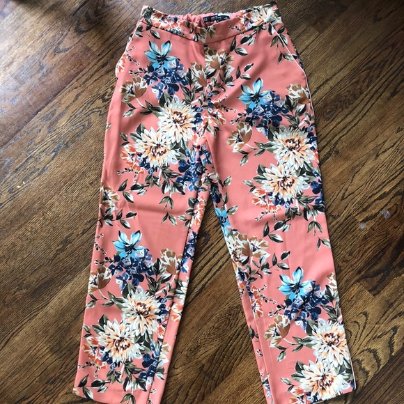 Zara Floral Pants - Picture 2 of 5